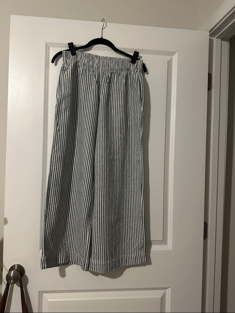 Old Navy Vertical Stripe Linen Blend  Wide Leg Pants- Blue & White